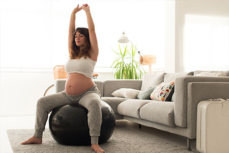 Pre and Post Natal Training Research has shown that exercise not only improves mood and supports the body of pregnant women, but it also helps with the unborn baby’s wellbeing. I provide safe and supportive pre- and post-natal exercises in my 1:2:1 Zoom fitness classes.